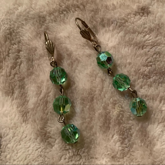 Green Crystal Necklace and Earrings - Picture 2 of 6
